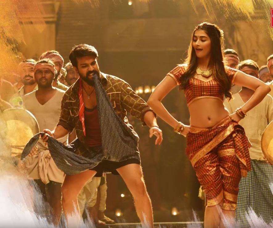 Rangasthalam Movie Review And Rating By Audience Live Updates 