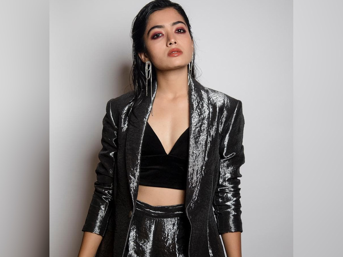 Rashmika Mandanna gets bitter taste of Netizens!