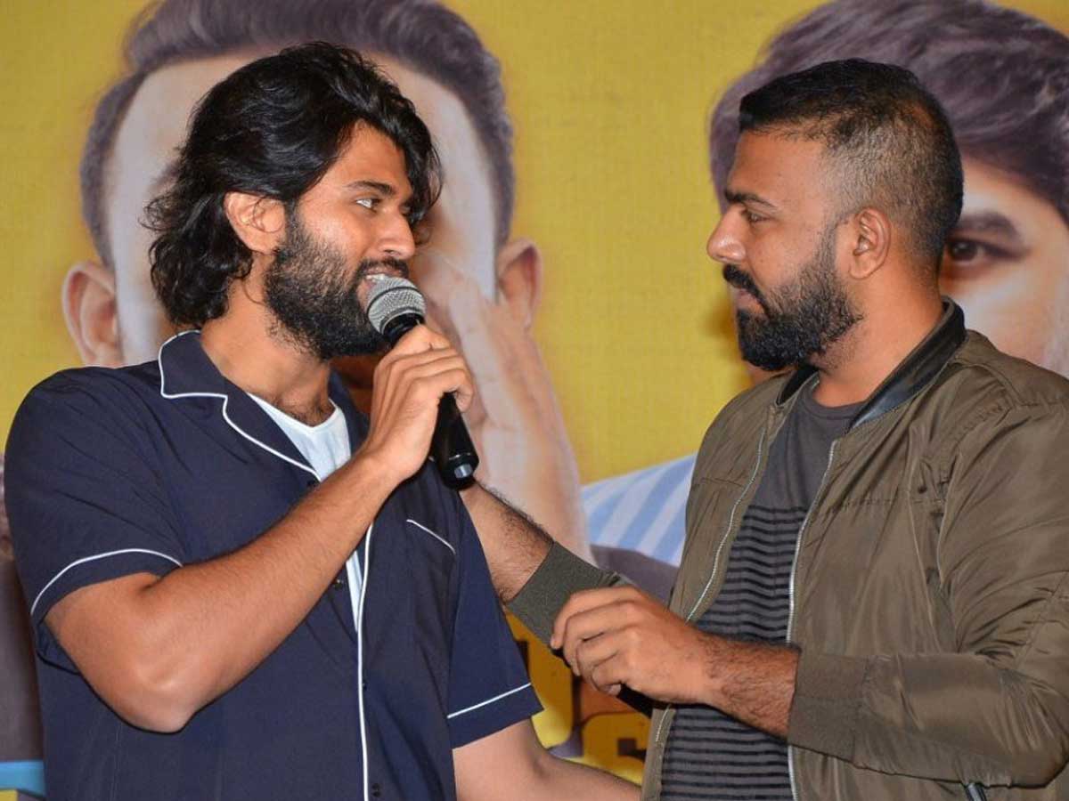 Vijay Deverakonda and Tharun Bhaskar Chat Leaked