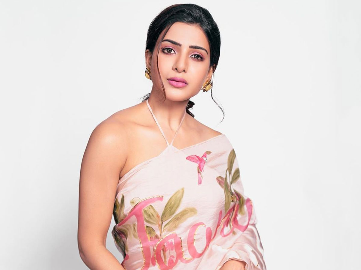 Samantha earns top spot Hyderabad Times Most Desirable Woman