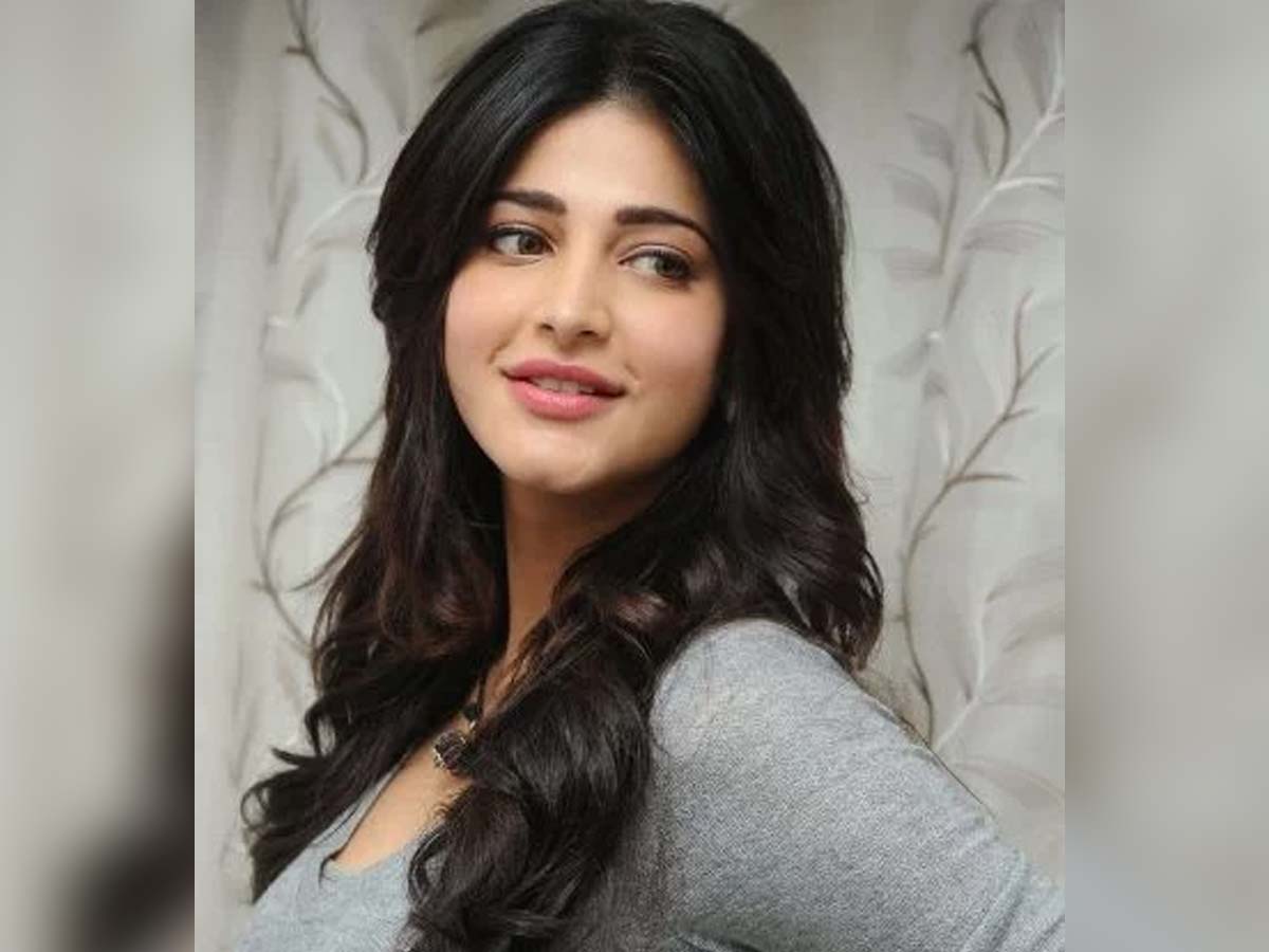 Shruti Haasan role in Vakeel Saab revealed