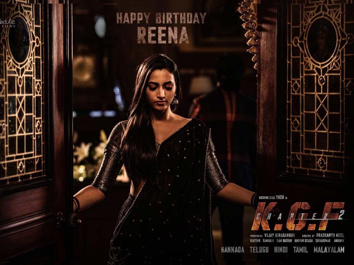 Srinidhi Shetty look from KGF Chapter 2: Can Love and Brutality Coexist?