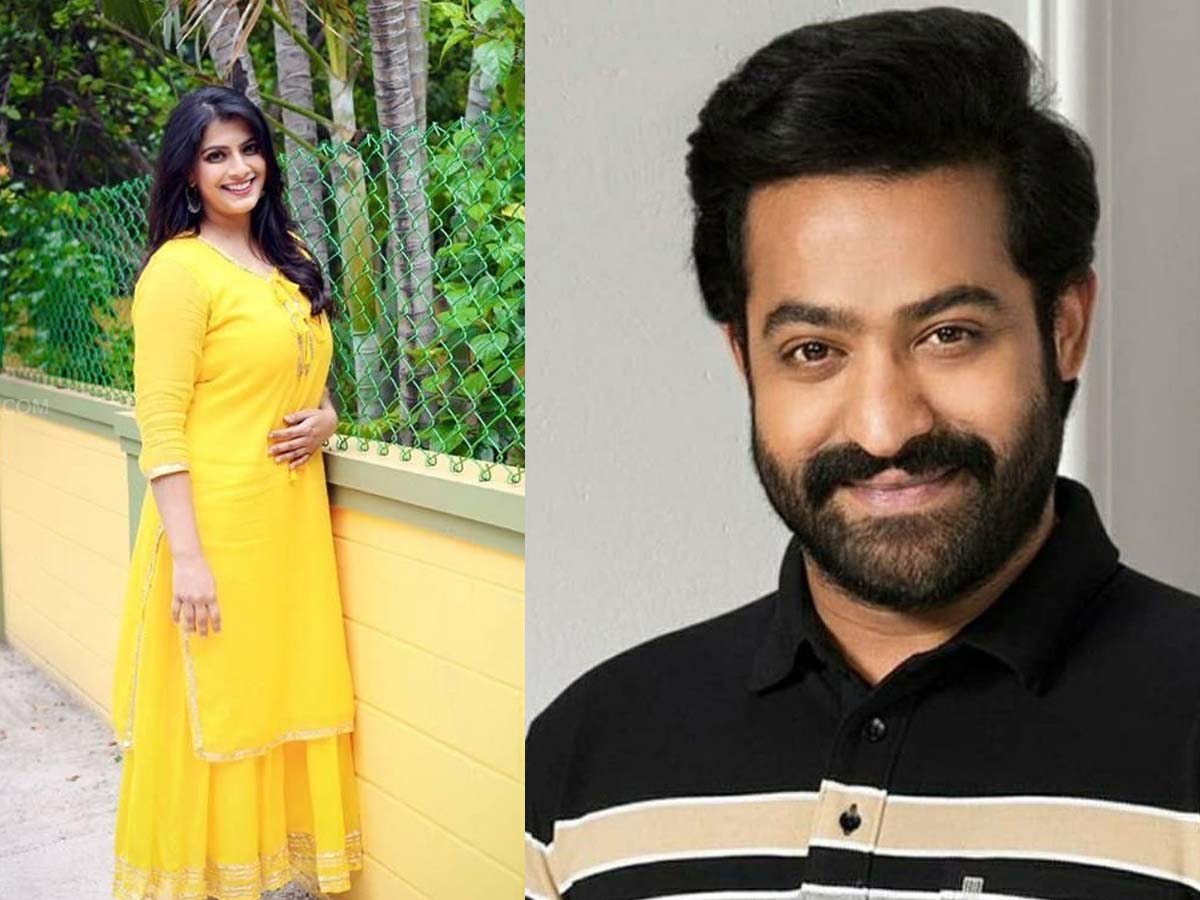 Varalaxmi Sarathakumar-A powerful politician in Jr NTR film