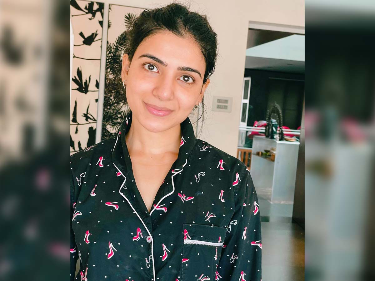 Samantha no make-up pic, clicks by mommy dearest