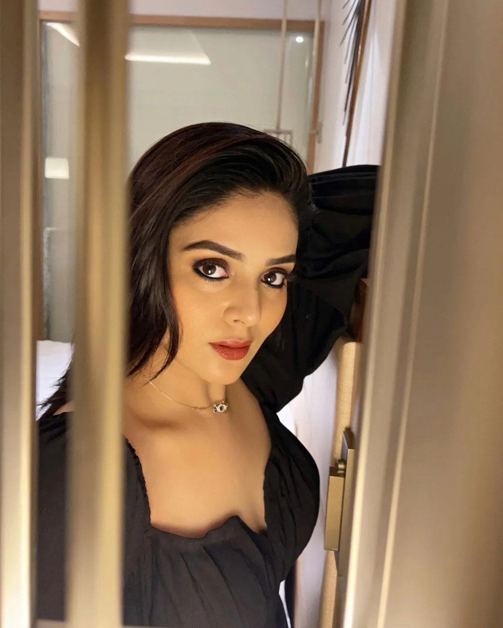 Sreemukhi sizzling eyes